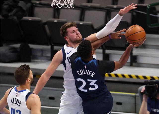 团还是关注 团还是关注